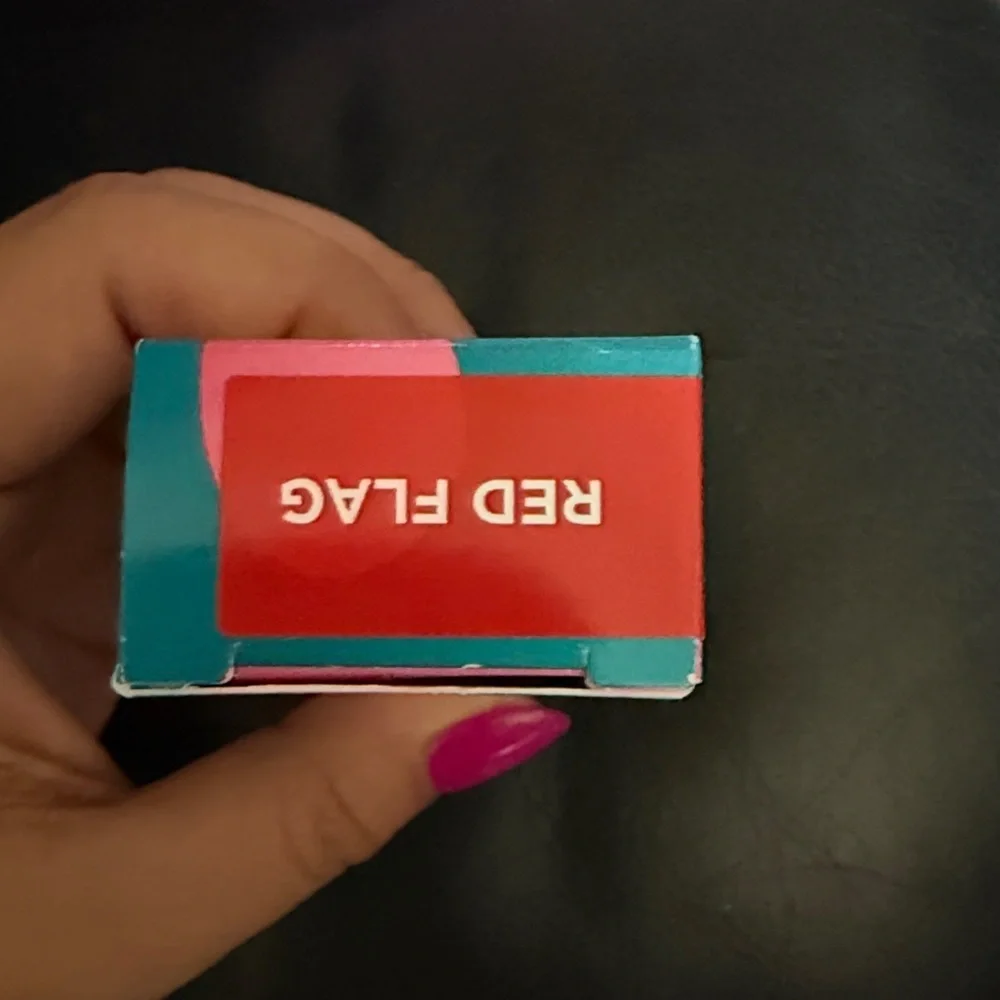 Urban Decay Hydromaniac Dewy Liquid Blush red flag